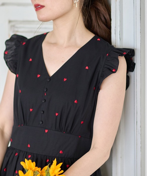 tocco closet（トッコ クローゼット）の「フリル付きくるみ飾り釦 