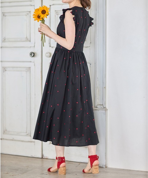 tocco closet（トッコ クローゼット）の「フリル付きくるみ飾り釦 