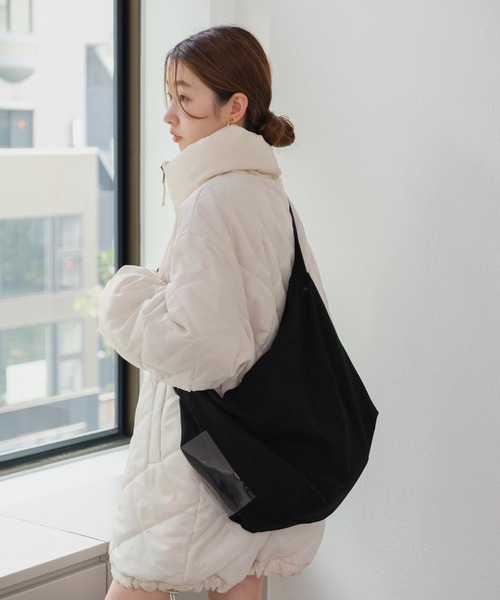 Kastane（カスタネ）の「【A4対応/PC対応】キャンバスショルダーBAG（ショルダーバッグ・レディース・ブラック/アイボリー・FREE）」の14枚目の写真