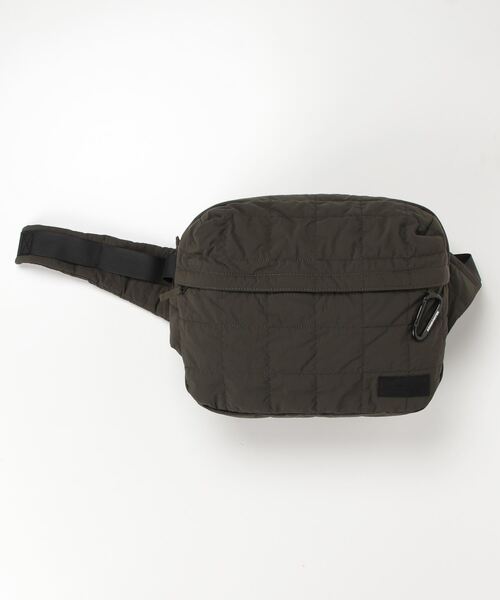 ADAM PATEK（アダムパテック）の「『ADAMPATEK』square quilt BIG body bag/スクエアキルティングビッグボディバッグ（ボディバッグ/ウエストポーチ・レディース・ホワイト/ブラック/ブルー/カーキ・フリー）」の3枚目の写真