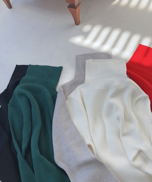 AS KNOW AS plus(アズノゥアズプラス)の「☆袖ボタンタートルリブニットプルオーバー(ニット/セーター・レディース・ブラック/グレー/オフホワイト/レッド/グリーン・FREE)」の13枚目の写真