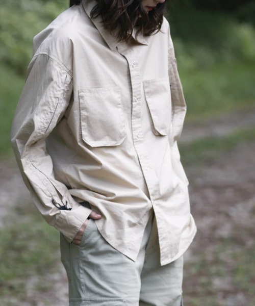 S'more(スモア)の「dungaree shirt(シャツ/ブラウス・レディース・ホワイト/ベージュ・LARGE/X-LARGE/MEDIUM/SMALL)」の5枚目の写真