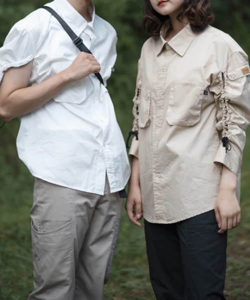 S'more(スモア)の「dungaree shirt(シャツ/ブラウス・レディース・ホワイト/ベージュ・LARGE/X-LARGE/MEDIUM/SMALL)」の4枚目の写真