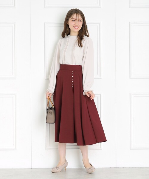 couture brooch（クチュールブローチ）の「◆【お仕事・セレモニーにも◎】刺繍レースタックブラウス（シャツ/ブラウス・レディース・アイボリー/ブルー系その他・38/42/40）」の6枚目の写真