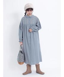 Samansa Mos2 | 【マカベアリスXSamansaMos2】胸刺繍ワンピース(ワンピース)