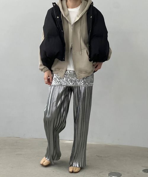 chuclla（チュクラ）の「フード付き 2wayラウンドボリューム ダウンベスト chw23a106（ダウンベスト・レディース・ライトグレー/ブラック・FREE）」の14枚目の写真