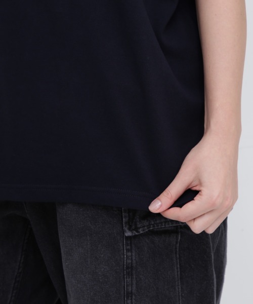 AVIREX(アヴィレックス)の「VARSITY LOGO T-SHIRT/バーシティーロゴティーシャツ(Tシャツ/カットソー・レディース・ネイビー/オフホワイト/ブラック/サックスブルー/ピンク・FREE/F)」の21枚目の写真