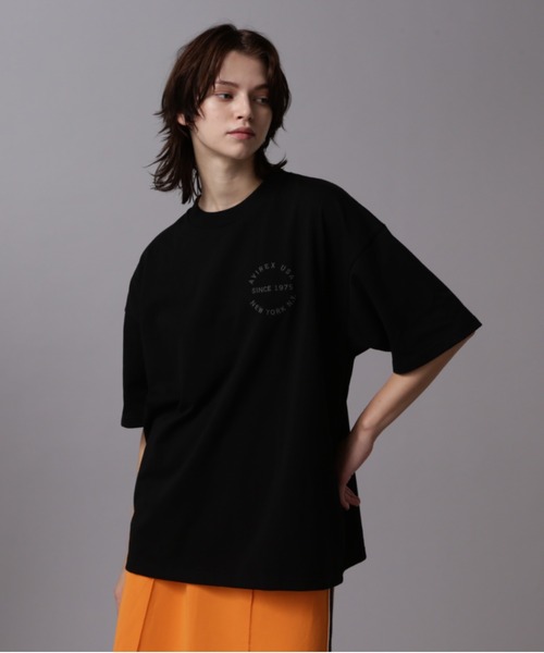 AVIREX(アヴィレックス)の「VARSITY LOGO T-SHIRT/バーシティーロゴティーシャツ(Tシャツ/カットソー・レディース・ネイビー/オフホワイト/ブラック/サックスブルー/ピンク・FREE/F)」の11枚目の写真