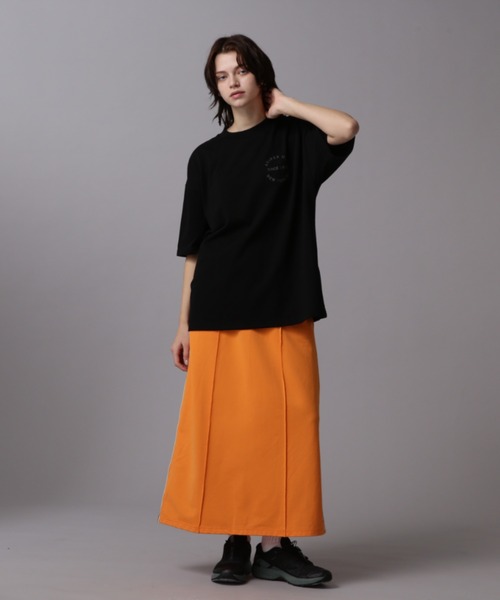 AVIREX(アヴィレックス)の「VARSITY LOGO T-SHIRT/バーシティーロゴティーシャツ(Tシャツ/カットソー・レディース・ネイビー/オフホワイト/ブラック/サックスブルー/ピンク・FREE/F)」の9枚目の写真