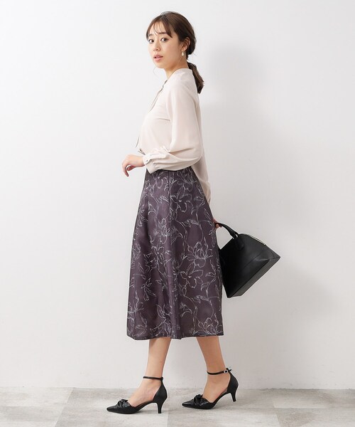 index(インデックス)の「◆≪美人百花掲載≫ アシメボウタイブラウス【イージーケア/洗濯機洗い可】(シャツ/ブラウス・レディース・オフホワイト/ナチュラル/ホワイト系5/ネイビー系2・40/38/42/36)」の21枚目の写真