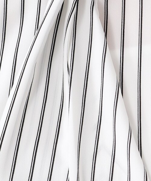 index(インデックス)の「◆≪美人百花掲載≫ アシメボウタイブラウス【イージーケア/洗濯機洗い可】(シャツ/ブラウス・レディース・オフホワイト/ナチュラル/ホワイト系5/ネイビー系2・40/38/42/36)」の14枚目の写真