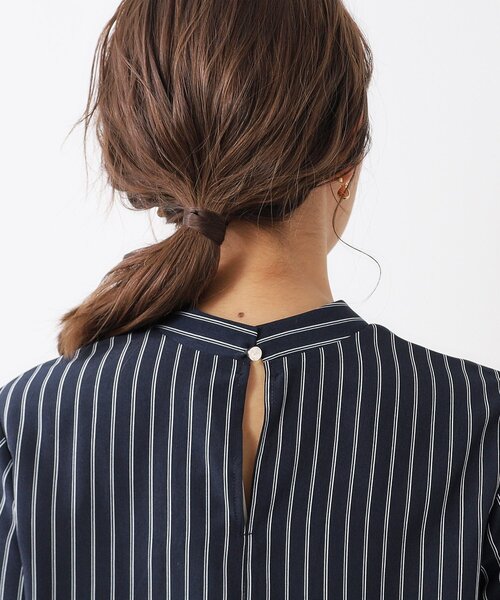 index(インデックス)の「◆≪美人百花掲載≫ アシメボウタイブラウス【イージーケア/洗濯機洗い可】(シャツ/ブラウス・レディース・オフホワイト/ナチュラル/ホワイト系5/ネイビー系2・40/38/42/36)」の11枚目の写真