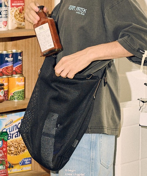 ADAM PATEK（アダムパテック）の「ADAMPATEK/mesh shoulder bag/メッシュショルダーバッグ（ショルダーバッグ・メンズ・ブラック・FREE）」の3枚目の写真