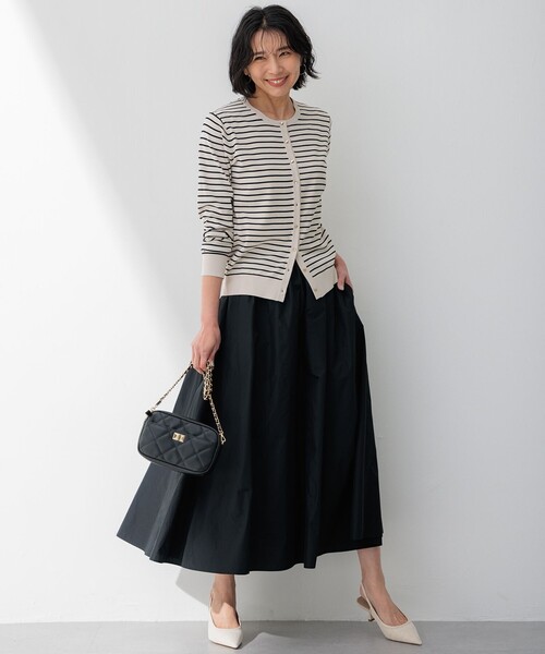 23区(ニジュウサンク)の「【VERY5月号掲載/洗える】レーヨンポリエステルストレッチ カーディガン(ニット/セーター・レディース・ベージュ系1/ホワイト系1/ブラック系5/カーキ系5・38/40)」の7枚目の写真
