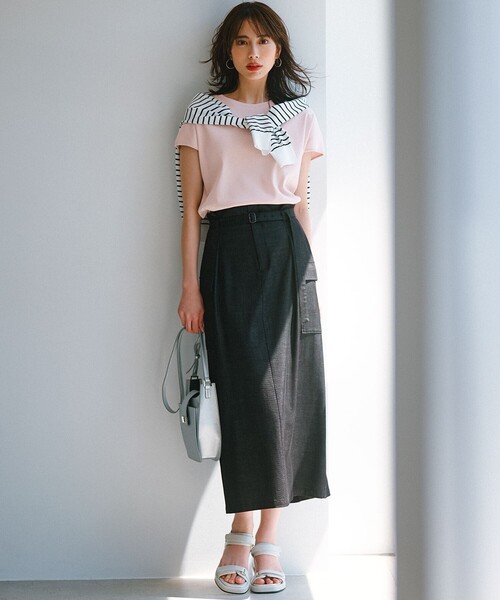 23区(ニジュウサンク)の「【VERY5月号掲載/洗える】レーヨンポリエステルストレッチ カーディガン(ニット/セーター・レディース・ベージュ系1/ホワイト系1/ブラック系5/カーキ系5・38/40)」の16枚目の写真