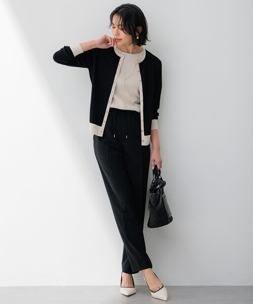 23区(ニジュウサンク)の「【VERY5月号掲載/洗える】レーヨンポリエステルストレッチ カーディガン(ニット/セーター・レディース・ベージュ系1/ホワイト系1/ブラック系5/カーキ系5・38/40)」の18枚目の写真