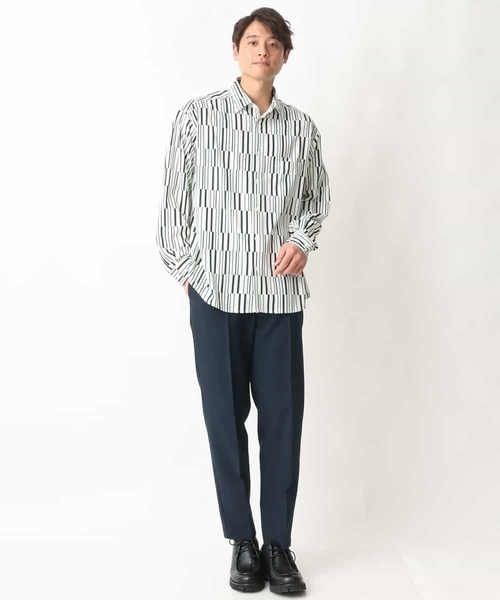 a.v.v(アーヴェヴェ)の「【イージーケア】変形ストライププリントシャツ(シャツ/ブラウス・メンズ・ダークインディゴブルー/ホワイト・48/46)」の3枚目の写真