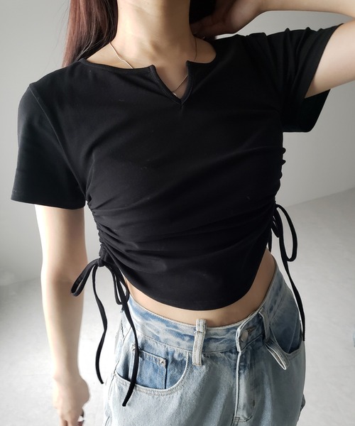 me+em select(ミームセレクト)の「【 2color 】サイドシャーリングリボン半袖ショートTシャツ / side shirring ribbon short Tee(Tシャツ/カットソー・レディース・ブラック/ホワイト・FREE)」の5枚目の写真