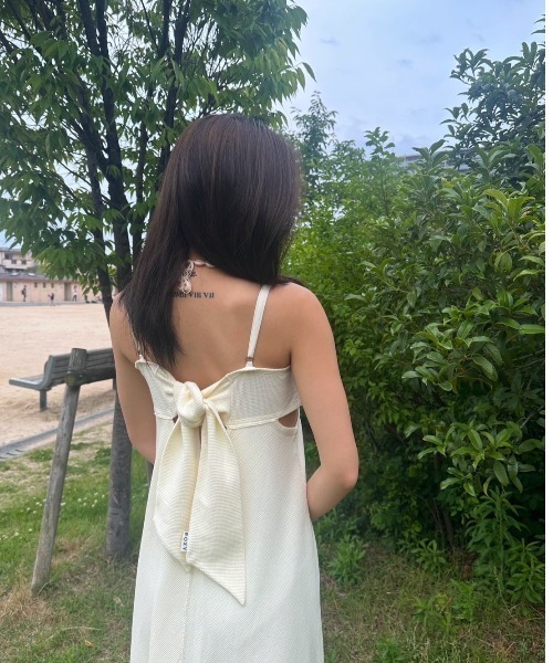 ROXY(ロキシー)の「OCEANO DRESS/ロキシーワンピース(ワンピース・レディース・マルチ/ブラック/ホワイト・SMALL/MEDIUM/LARGE)」の19枚目の写真