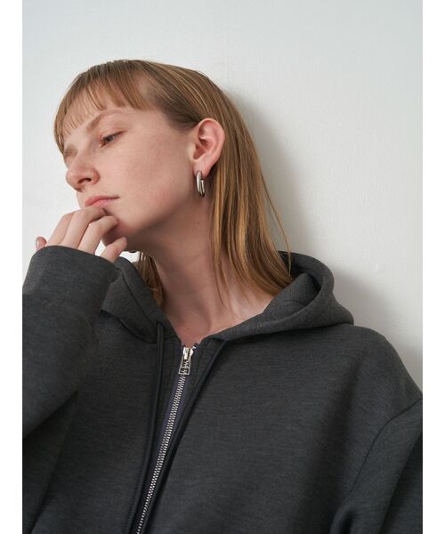 ELENDEEK（エレンディーク）の「タックヘムジップフーディ（パーカー