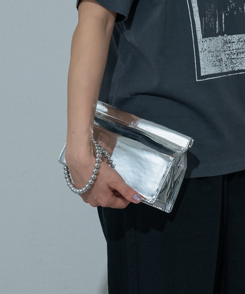COLONY 2139（コロニートゥーワンスリーナイン）の「ミラーボックスポーチ / ハンドバッグ（ハンドバッグ・レディース・ブラック系その他/シルバー・FREE）」の20枚目の写真