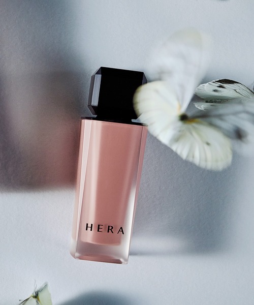 HERA（ヘラ）の「センシュアルパウダーマットリキッドN（口紅/リップティント/グロス・レディース・426 アールグレイ/499 ロージースウェード/169 ソウルチェリー/213 ピーチシック/435 パンパス/288 ガム/133 ベイビーチーク/127 リップモーニング/145 フォーエバーヤング/187 セクシュアルチョコレート・FREE）」の8枚目の写真