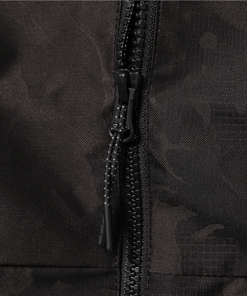 NIKE SPORTSWEAR(ナイキスポーツウェアー)の「メンズ ナイキ ウィンドランナー ナイロンジャケット NIKE TECH WINDRUNNER 678636-010/455(ナイロンジャケット・メンズ・ブラック/ブルー・MEDIUM/LARGE/SMALL/X-LARGE)」の14枚目の写真