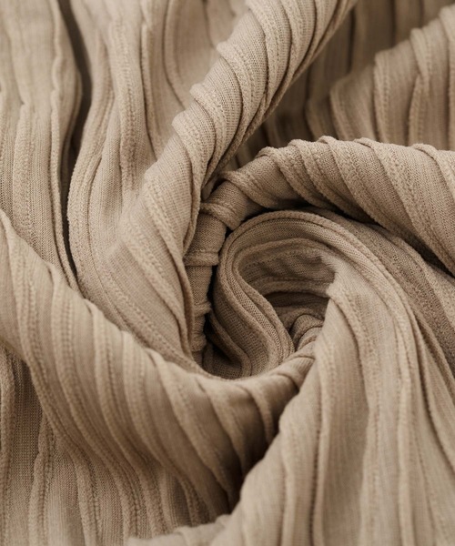 and it_(アンドイット)の「リップルストライプVネックオールインワン(サロペット/オーバーオール・レディース・ダークブルー/ブラック/グレイッシュベージュ・M/L)」の18枚目の写真