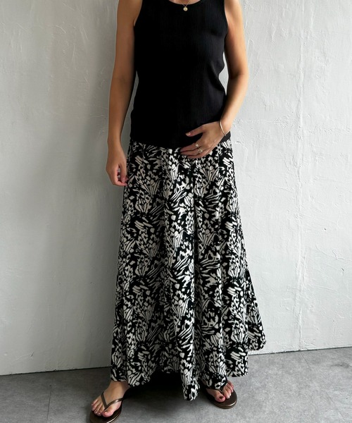 LBC(エルビーシー)の「プリントマーメイドスカート(スカート・レディース・ブラウン/ブラック・M)」の2枚目の写真