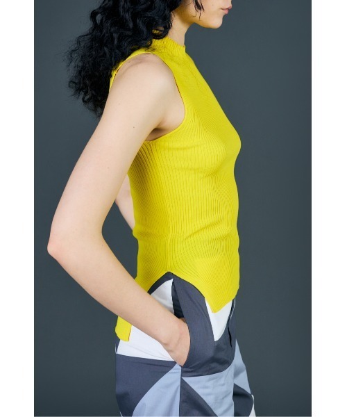 ハイネックノースリタンクトップ