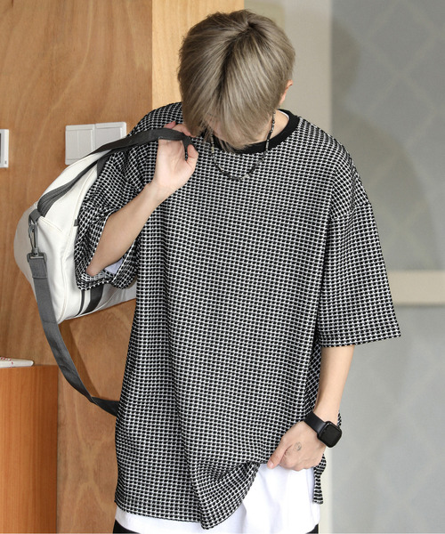neos(ネオス)の「【neos】ルーズシルエット 配色 ワッフル サイド スリット クルーネック ハーフスリーブ Tシャツ(Tシャツ/カットソー・メンズ・ブラック/ブルー/チャコールグレー/スミクロ/グレー/サックスブルー・LARGE/MEDIUM)」の7枚目の写真