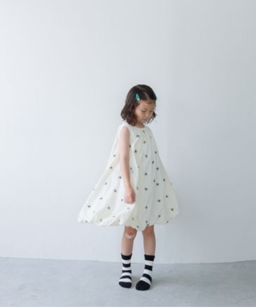LOWRYS FARM（ローリーズファーム）の「リボンシシュウノースリーブ 