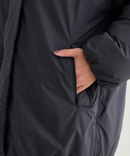 NANGA(ナンガ)の「STAND COLLAR DOWN JACKET W(WOMEN)/スタンドカラー ダウンジャケット (ウィメンズ)(ダウンジャケット/コート・レディース・ブラック/モカ/アイボリー/ピンク/ベージュ・M/L/XL/S)」の11枚目の写真