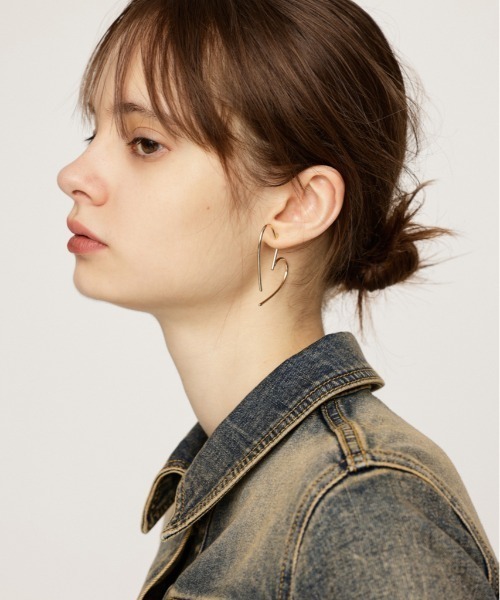 SLY（スライ）の「LINE HEART P/EARRING ライン ハート ピアス（ピアス（両耳用）・レディース・シルバー/ゴールド・FREE）」の8枚目の写真