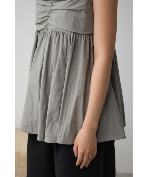 AZUL by moussy(アズールバイマウジー)の「ギャザービスチェレイヤードトップス(タンクトップ・レディース・ブラック/グレー/ベージュ・FREE)」の12枚目の写真