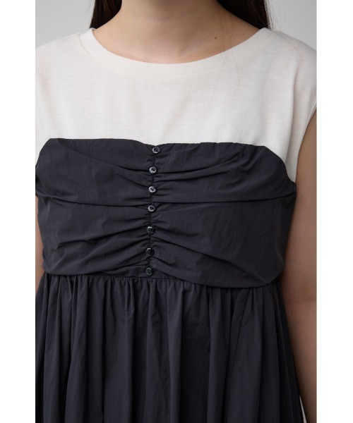 AZUL by moussy（アズールバイマウジー）の「ギャザービスチェレイヤードトップス（タンクトップ・レディース・ブラック/グレー/ベージュ・FREE）」の10枚目の写真