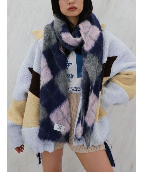 jouetie(ジュエティ)の「パターンモヘアライクニットストール(マフラー・レディース・アイボリー/ピンク/ネイビー/ブラック・FREE)」の11枚目の写真