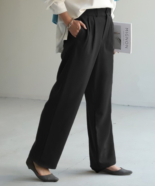 HUG.U（ハグユー）の「見つけた。優秀タックパンツ＜選べる着丈＞（スラックス・レディース・バーガンディー/ベージュ/ダークグレー/ブラック・M(レギュラー丈)/M(トール丈)/L(レギュラー丈)/L(トール丈)/XL(レギュラー丈)/XL(トール丈)）」の2枚目の写真