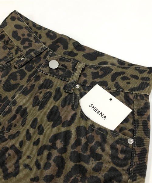 SHEENA（シーナ）の「レオパード柄ワイドパンツ（デニムパンツ