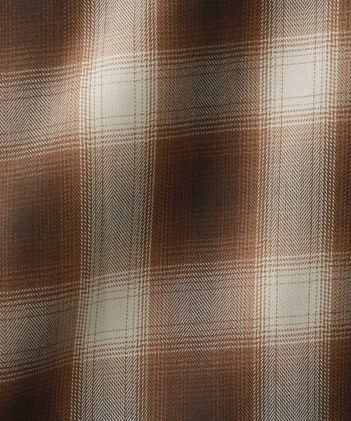RAGEBLUE(レイジブルー)の「【UNISEX】Ombre check big shirt/オンブレチェック/オーバーサイズシャツ(シャツ/ブラウス・メンズ・ブラック/ホワイト系その他/ブラウン・SMALL/MEDIUM/LARGE)」の5枚目の写真