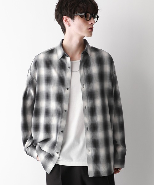 RAGEBLUE(レイジブルー)の「【UNISEX】Ombre check big shirt/オンブレチェック/オーバーサイズシャツ(シャツ/ブラウス・メンズ・ブラック/ホワイト系その他/ブラウン・SMALL/MEDIUM/LARGE)」の15枚目の写真