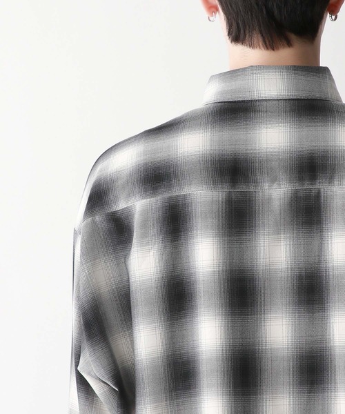 RAGEBLUE(レイジブルー)の「【UNISEX】Ombre check big shirt/オンブレチェック/オーバーサイズシャツ(シャツ/ブラウス・メンズ・ブラック/ホワイト系その他/ブラウン・SMALL/MEDIUM/LARGE)」の9枚目の写真