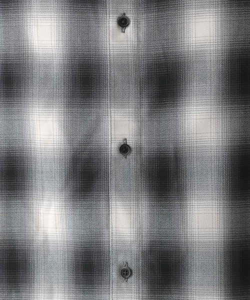 RAGEBLUE(レイジブルー)の「【UNISEX】Ombre check big shirt/オンブレチェック/オーバーサイズシャツ(シャツ/ブラウス・メンズ・ブラック/ホワイト系その他/ブラウン・SMALL/MEDIUM/LARGE)」の7枚目の写真