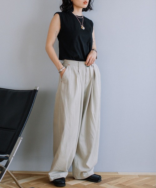SUWDEE(スーディー)の「loose chino pants(チノパンツ・レディース・ベージュ・S)」の3枚目の写真