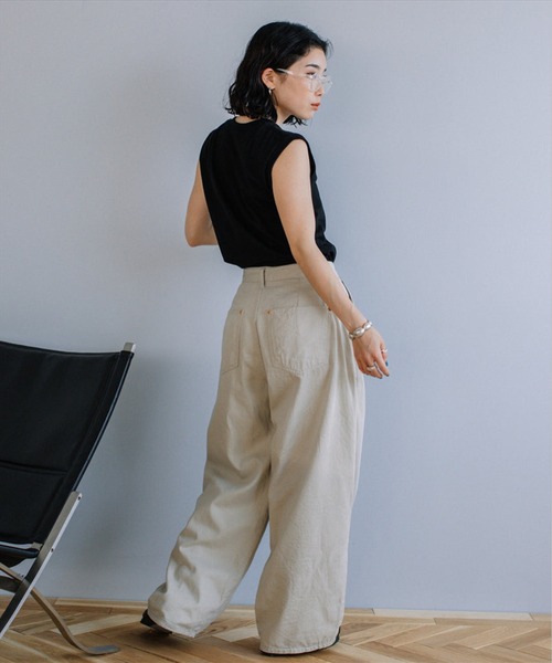 SUWDEE(スーディー)の「loose chino pants(チノパンツ・レディース・ベージュ・S)」の5枚目の写真