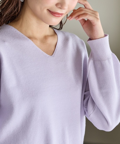 Honeys（ハニーズ）の「ヒアルロン酸Ｖネック（ニット/セーター・レディース・アイボリー/ブラック/ブルー/杢グレー/モカ/ボルドー/ラベンダー/ピンク・S/M/L/LL/3L）」の6枚目の写真