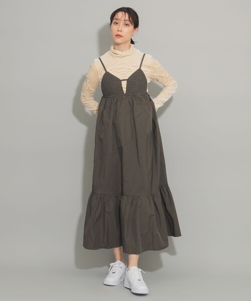 Ray BEAMS(レイビームス)の「ベロア シャーリング ハイネック トップス(Tシャツ/カットソー・レディース・ホワイト系その他6/グリーン系その他2・ONE SIZE)」の10枚目の写真