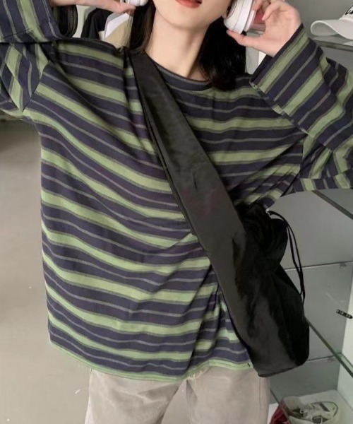 Vipoa(ヴィポア)の「ボーダーオーバートップス(Tシャツ/カットソー・レディース・ネイビー/ホワイト/アイボリー・FREE)」の15枚目の写真