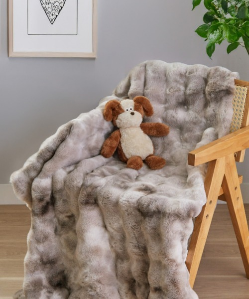 iellio(イエリオ)のぽこぽこボリュームファー BIGブランケット / ハーフケット(ブランケット)