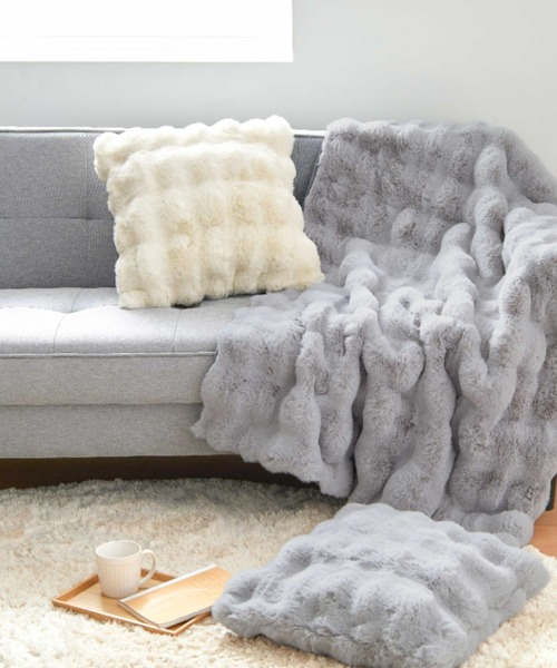 セール】ぽこぽこボリュームファー BIGブランケット / ハーフケット